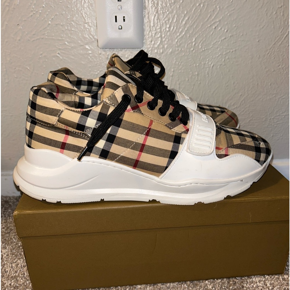 Worn a couple times, size 45- US 11 serious offer